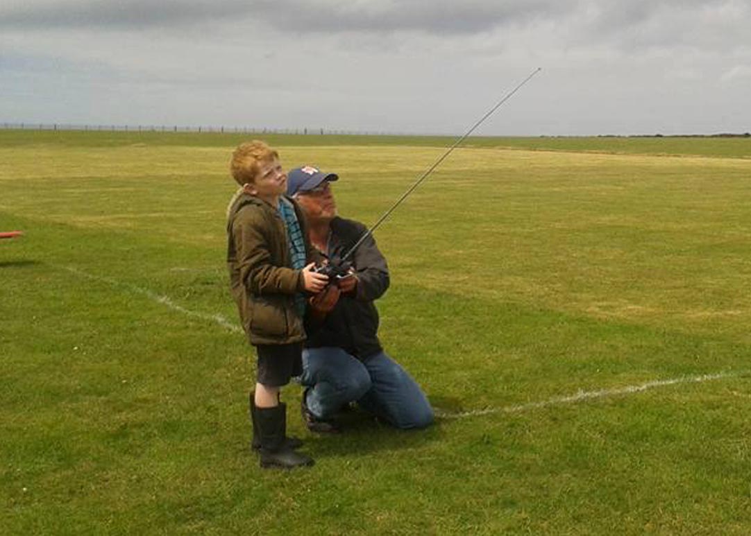 Lern to fly with Redruth & District Model Flying Club